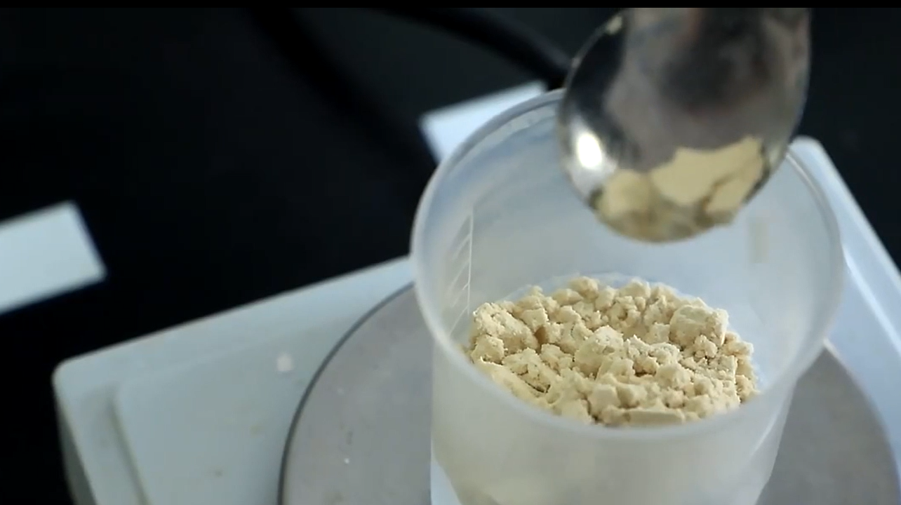 大豆タンパク質と大豆分離株の違いは何ですか？